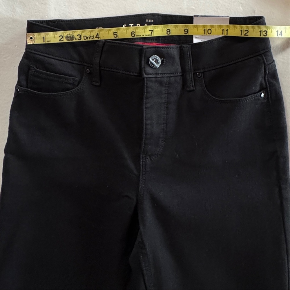 NWT White House Black Market The Straight Crop Black Jeans (6P) - Picture 6 of 15